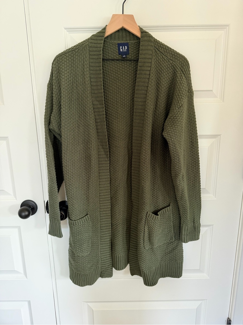 Gap 100% cotton cardigan small